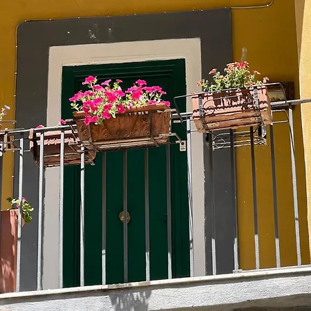 La Limonaia Di Chiaia Naples